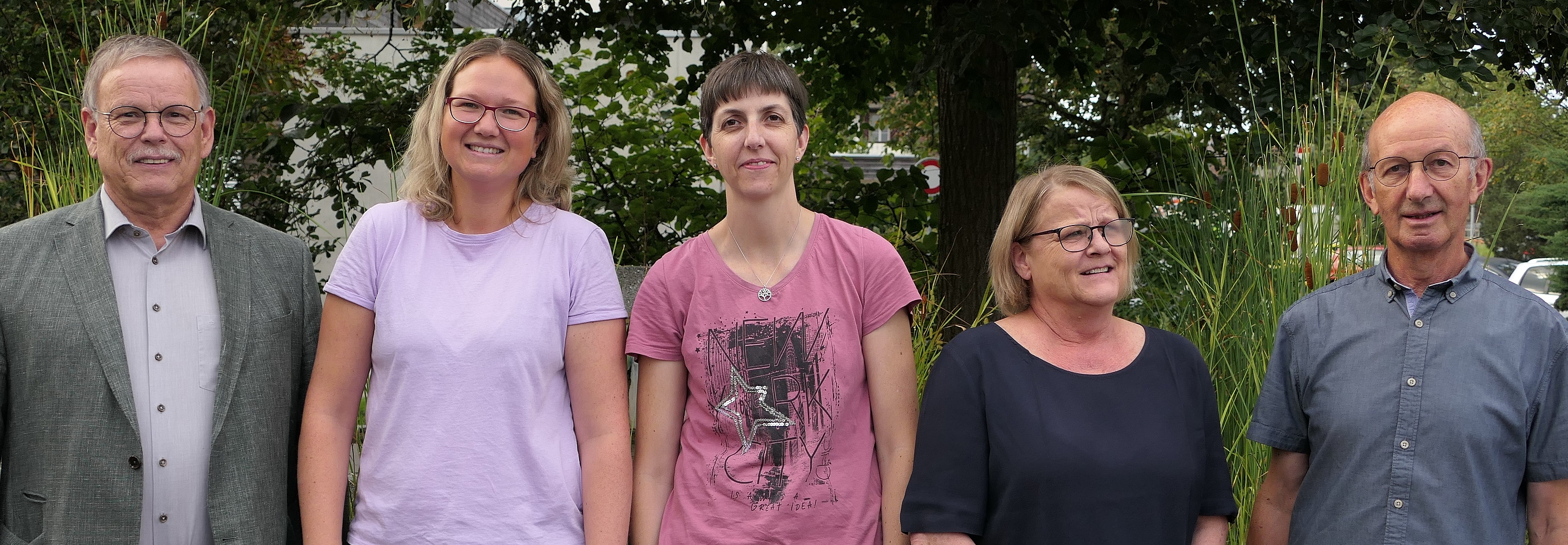 Vereinsvorstand Zollikofe mitenang:  Präsident: Kurt Jörg Kasse: Barbara Baumann Koordination Cafeteria: Corinne Peter Verbindung zum Alterszentrum: Ursula Frutig Sekretär: Hieronymus Rieder